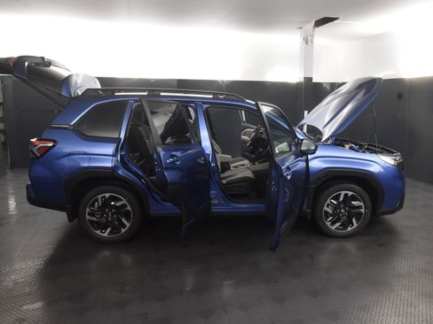 New 2025 Subaru Forester Limited image 38