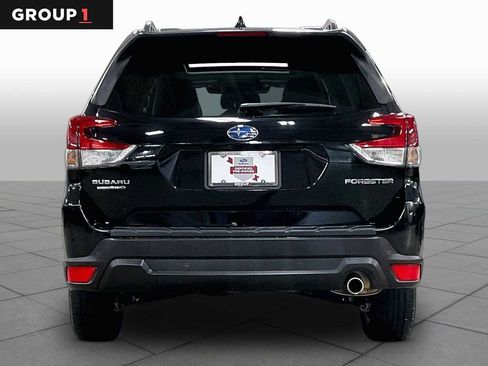 Used 2023 Subaru Forester Limited AWD/4WD image 5