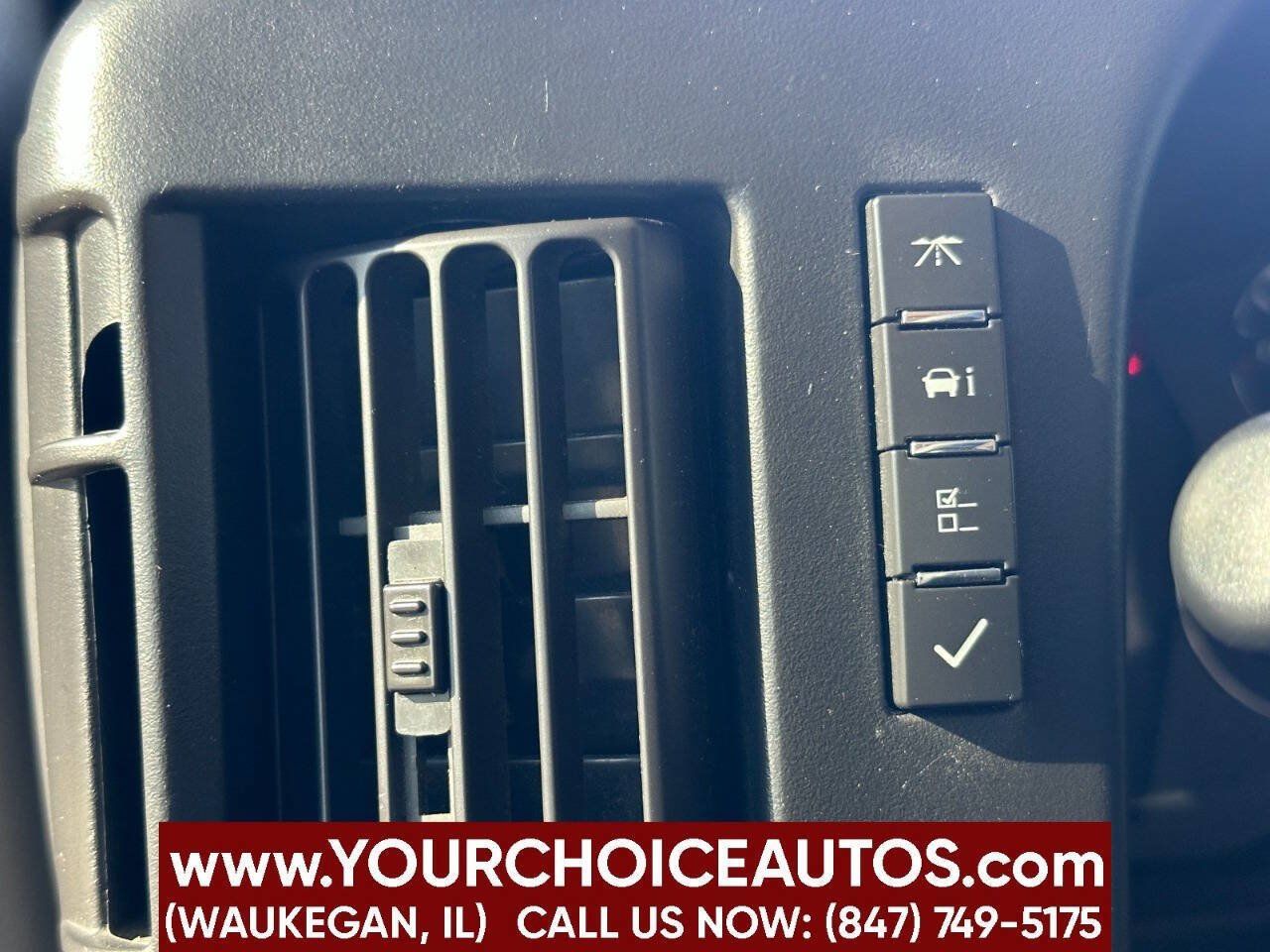 Used 2016 Chevrolet Express 2500 RWD image 25