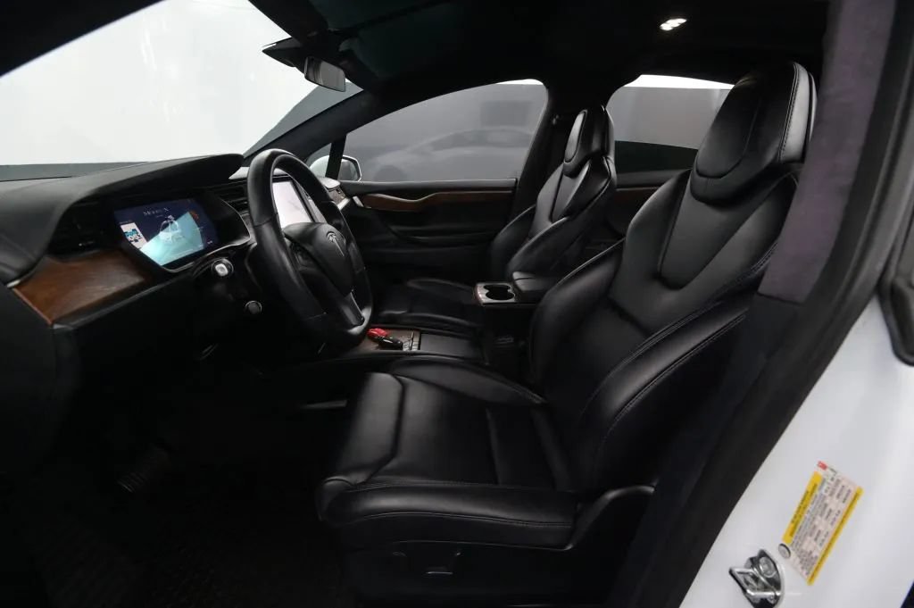 Used 2020 Tesla Model X Long Range AWD/4WD image 34