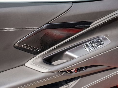 Used 2024 Chevrolet Corvette Stingray Premium Cpe w/ Z51 Performance Package RWD image 32