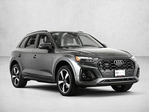 Used 2023 Audi Q5 2.0T Premium Plus w/ Premium Plus Package AWD/4WD image 3