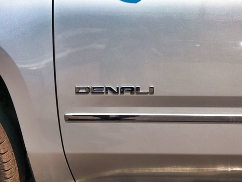 Used 2019 GMC Yukon Denali w/ Open Road Package AWD/4WD image 72