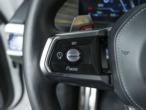 Used 2023 BMW 740i w/ Parking Assistance Package image 38