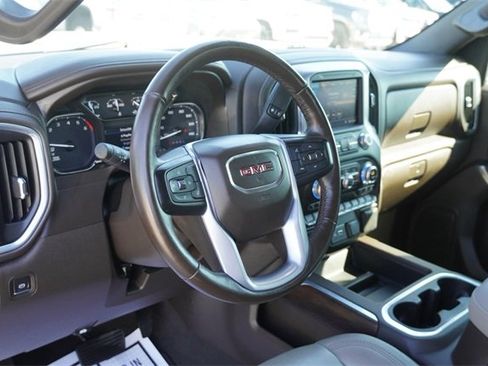 Used 2019 GMC Sierra 1500 SLT image 18