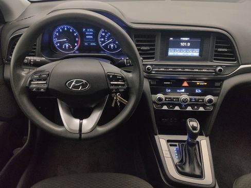 Used 2020 Hyundai Elantra SE w/ Cargo Package (C1) image 22