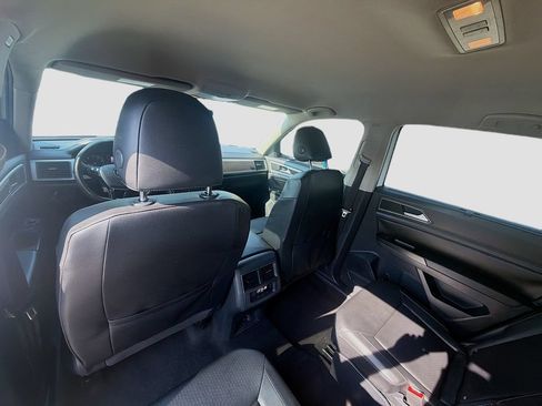 Used 2019 Volkswagen Atlas SE FWD image 24