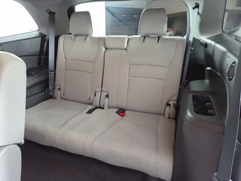 Used 2017 Honda Pilot EX image 25