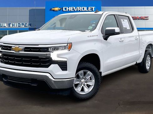 Used 2025 Chevrolet Silverado 1500 LT image 3