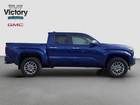 Used 2024 Toyota Tacoma Limited image 10