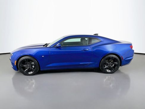 Used 2022 Chevrolet Camaro LT RWD image 5