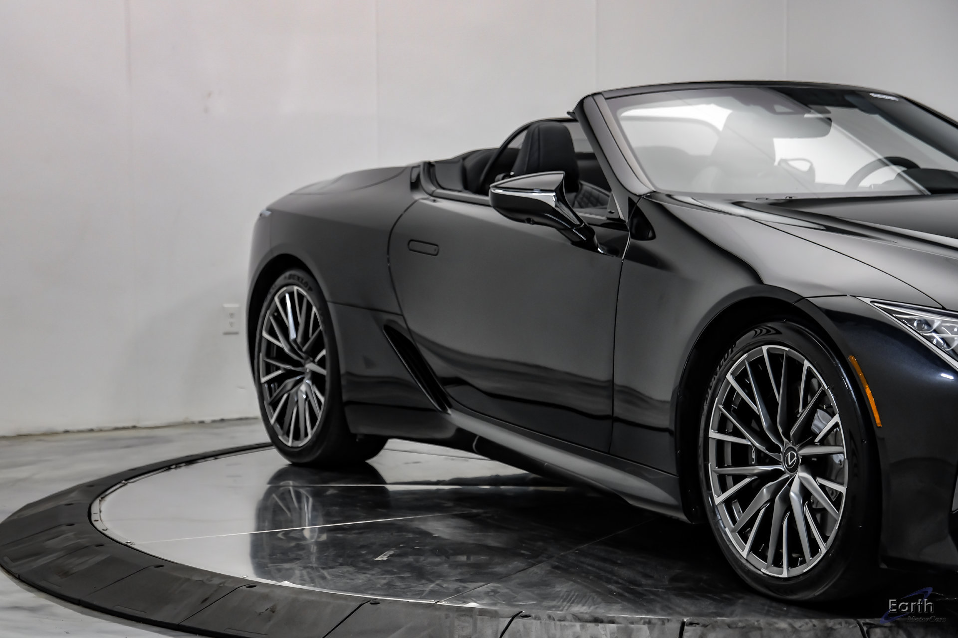 Used 2024 Lexus LC 500 Convertible w/ Touring Package RWD image 25