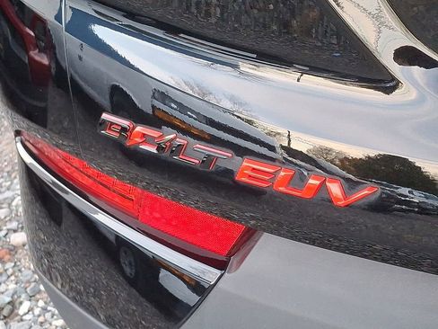 Certified 2023 Chevrolet Bolt EUV LT w/ Comfort Package image 30