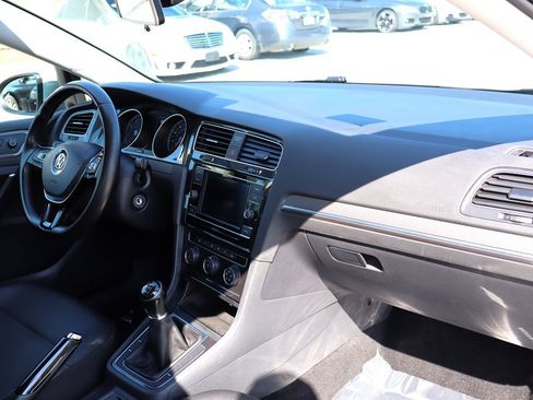 Used 2019 Volkswagen Golf Alltrack AWD/4WD image 23