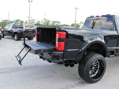 Used 2024 Ford F250 Lariat w/ Black Appearance Package AWD/4WD image 11