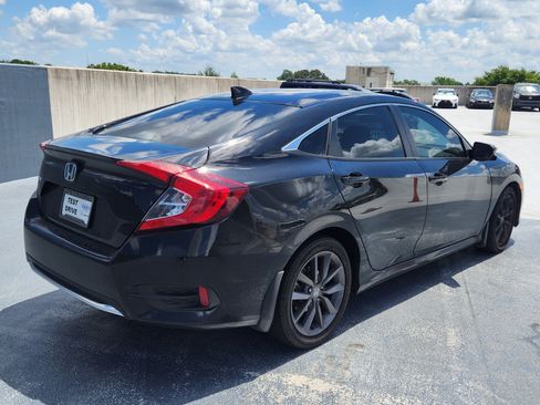 Used 2020 Honda Civic EX image 5