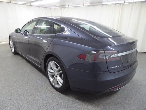 Used 2015 Tesla Model S 85D image 5