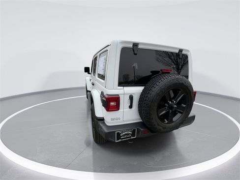 Used 2022 Jeep Wrangler Unlimited Sahara image 7