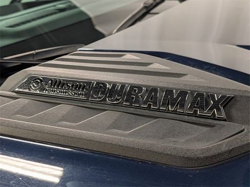 Used 2022 Chevrolet Silverado 3500 High Country w/ Z71 Off-Road Package image 3