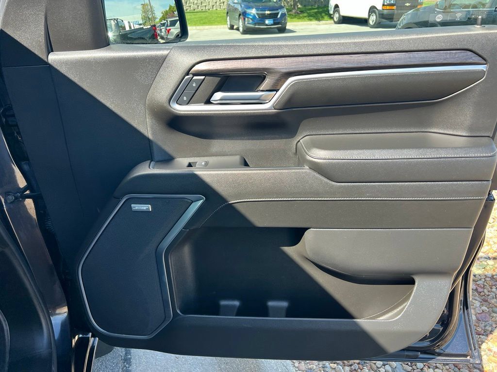 Used 2024 Chevrolet Silverado 1500 LTZ AWD/4WD image 27