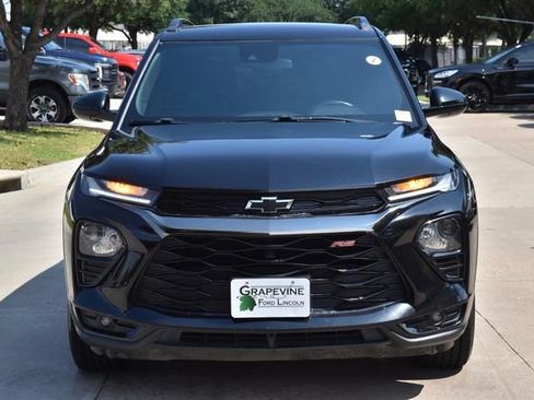 Used 2022 Chevrolet TrailBlazer RS FWD image 3