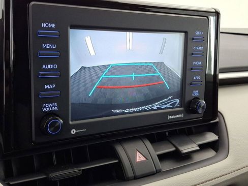 Used 2021 Toyota RAV4 XLE w/ Convenience Package image 15