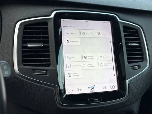 Used 2018 Volvo XC90 T5 Momentum w/ Convenience Package FWD image 35