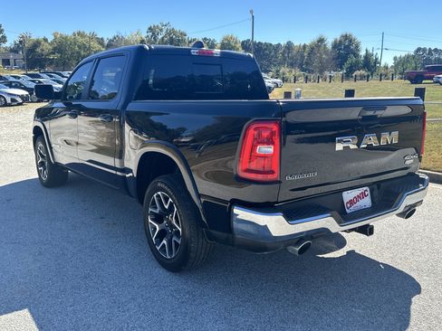 Used 2025 RAM 1500 Laramie image 7
