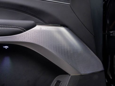 Certified 2025 Cadillac Lyriq Luxury w/ LPO, Floor Liner Package AWD/4WD image 18