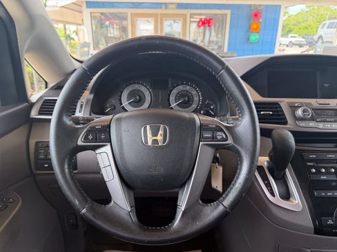 Used 2011 Honda Odyssey EX-L image 16