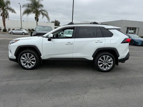 Used 2025 Toyota RAV4 XLE Premium w/ Weather Package FWD image 7