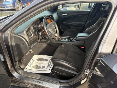 Used 2022 Dodge Charger Scat Pack image 10
