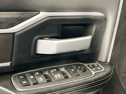 Used 2024 RAM 3500 Big Horn image 16