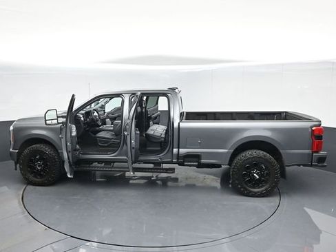Used 2025 Ford F350 Lariat w/ Lariat Ultimate Package AWD/4WD image 60