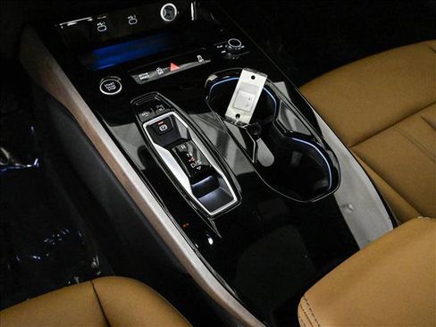 Used 2025 Audi A5 2.0T Premium w/ Convenience Package image 11