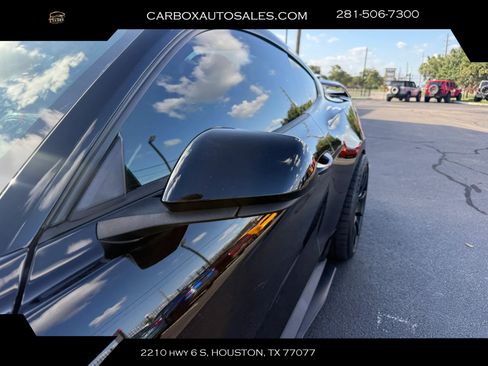 Used 2018 Ford Mustang GT w/ Black Accent Package RWD image 26