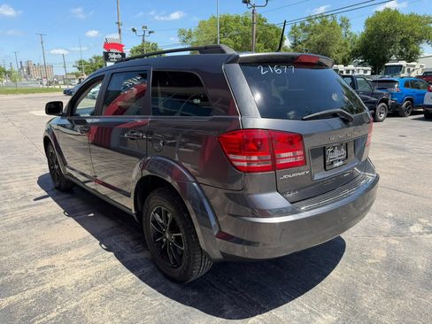 Used 2020 Dodge Journey SE w/ Blacktop Package FWD image 5