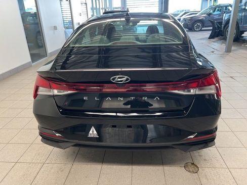 Used 2021 Hyundai Elantra SEL w/ Convenience Package image 6