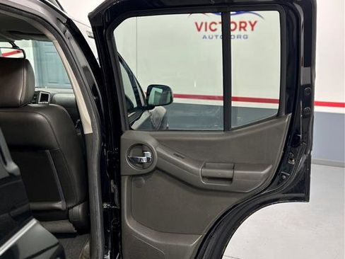 Used 2012 Nissan Xterra PRO-4X w/ Pro-4x Leather Pkg image 14