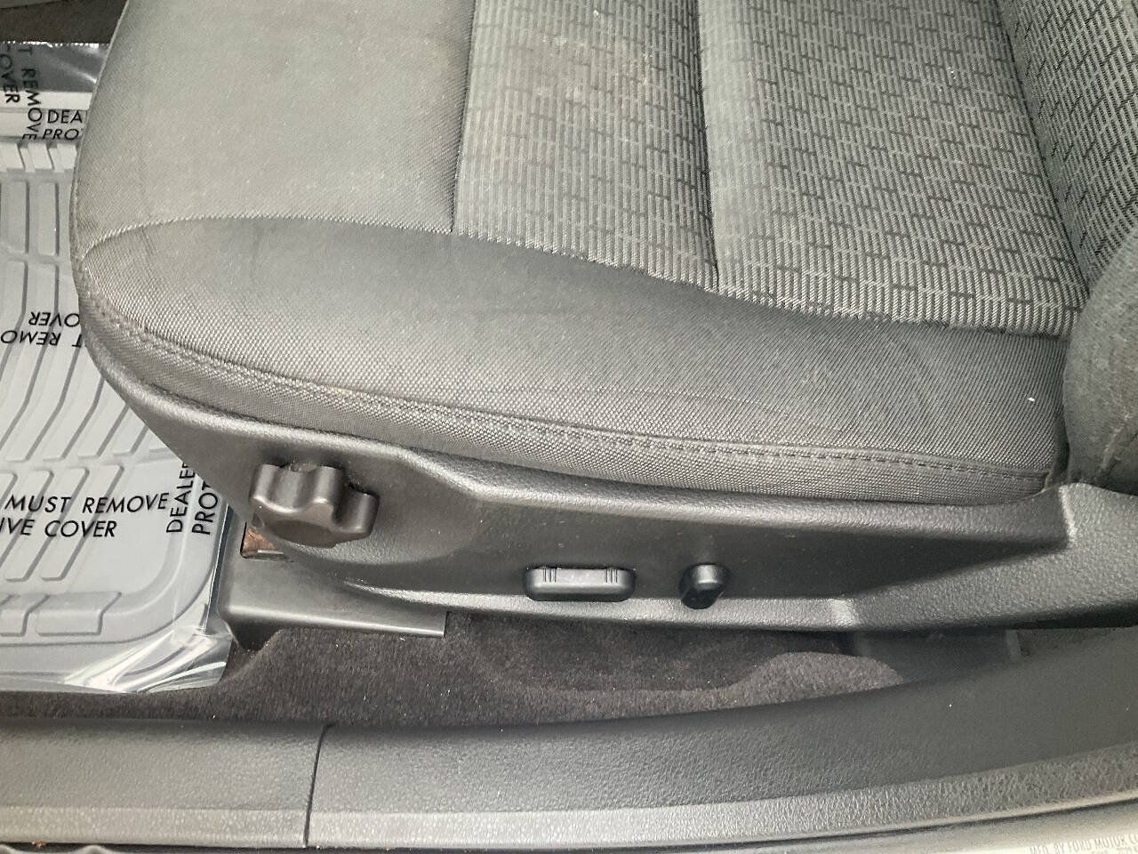 Used 2012 Ford Fusion SE FWD image 11