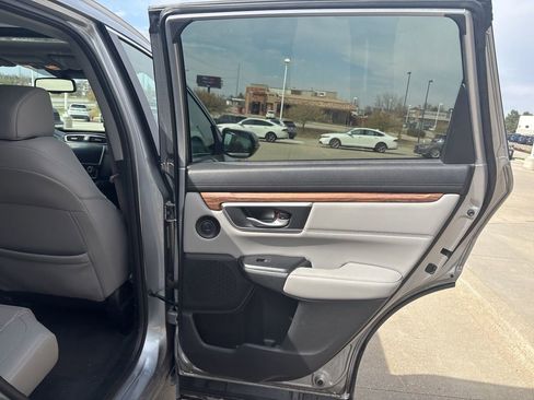 Used 2020 Honda CR-V Touring image 33