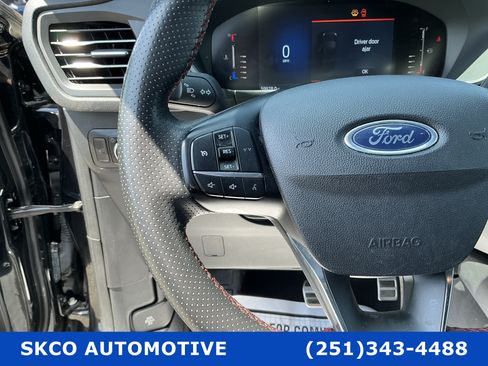 Used 2023 Ford Escape ST-Line FWD image 19