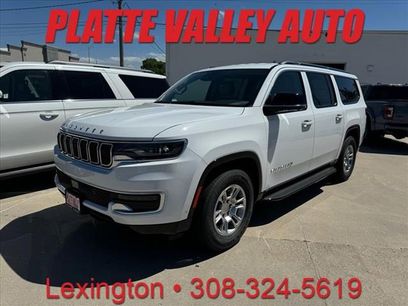 Used 2024 Jeep Wagoneer L 4WD w/ Convenience Group I