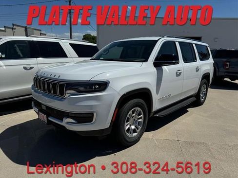 Used 2024 Jeep Wagoneer L 4WD w/ Convenience Group I image 1