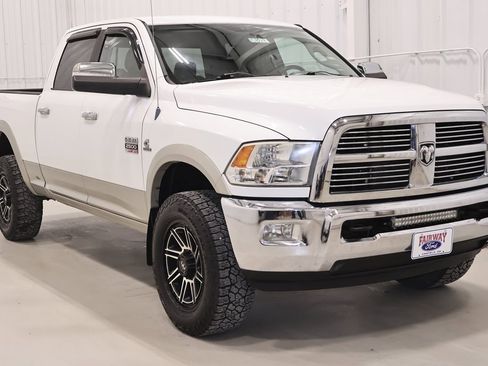Used 2010 Dodge Ram 2500 Truck Laramie image 3