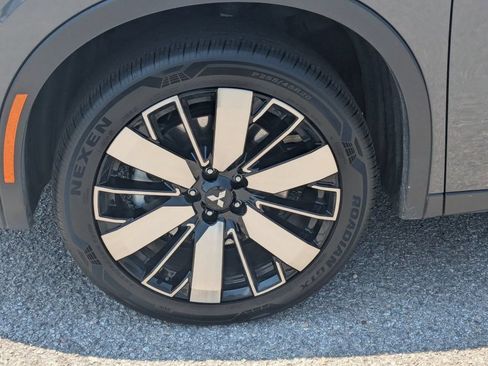 Used 2025 Mitsubishi Outlander SE FWD image 11