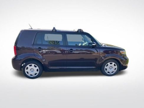 Used 2009 Scion xB FWD image 8
