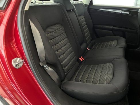 Used 2016 Ford Fusion SE image 29