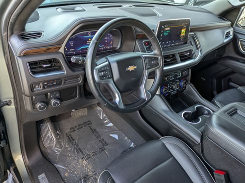 Certified 2023 Chevrolet Suburban Premier image 12