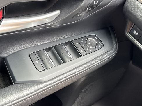 Used 2026 Toyota Grand Highlander FWD image 20